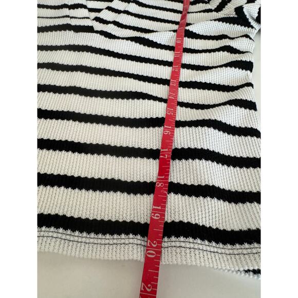 H&M Women's Collared Light Sweater Shirt Striped Size Medium - Picture 6 of 7